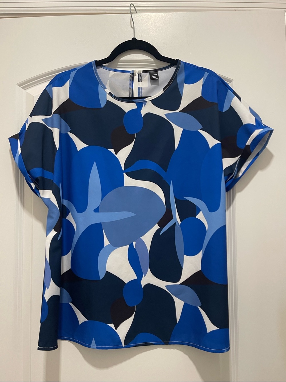 Blue Abstract Print Short Sleeve Top